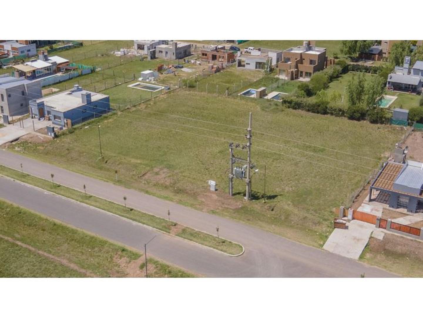 Terreno Funes Lote 723