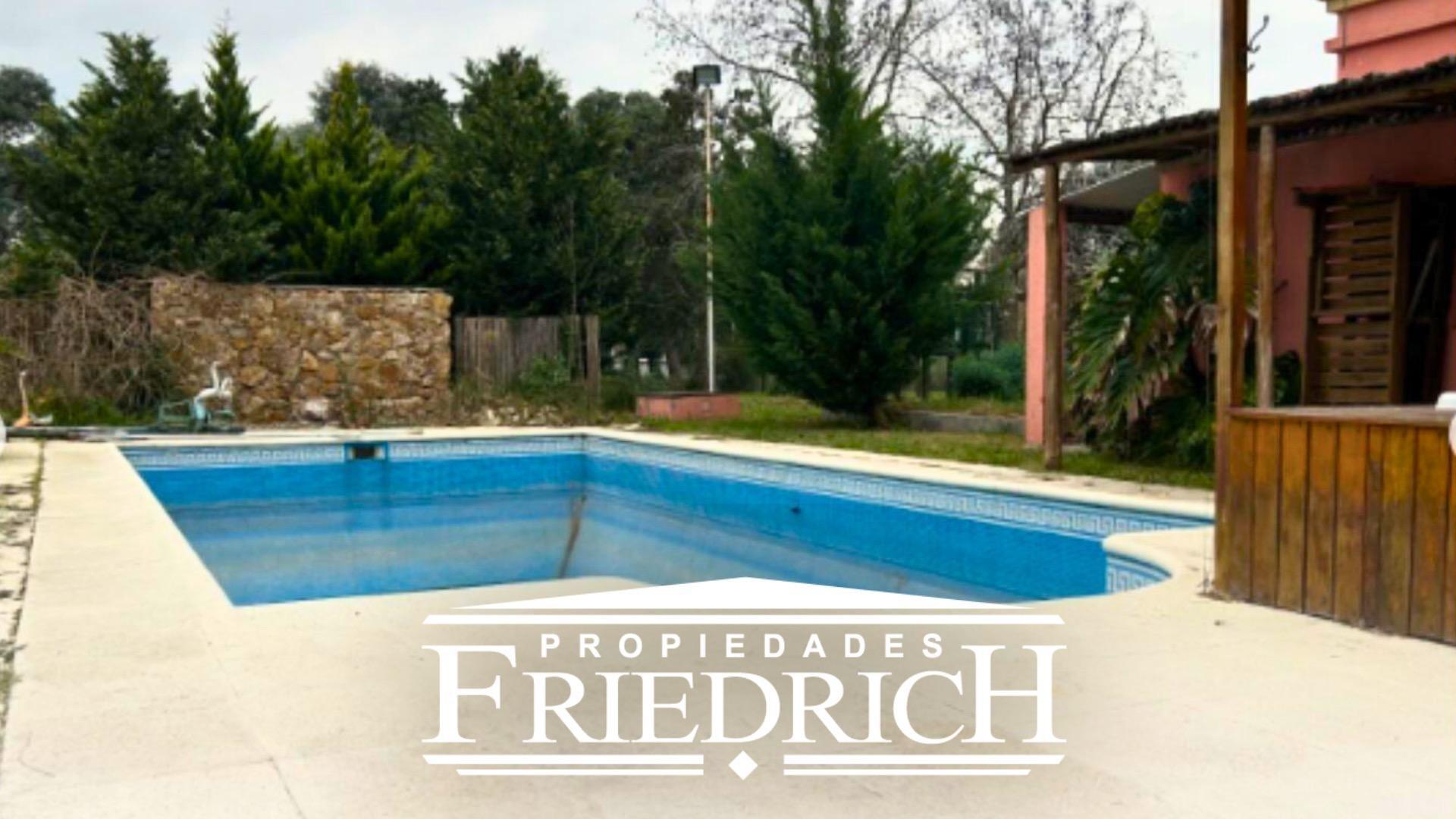 Casa 4 ambientes con 3 baños