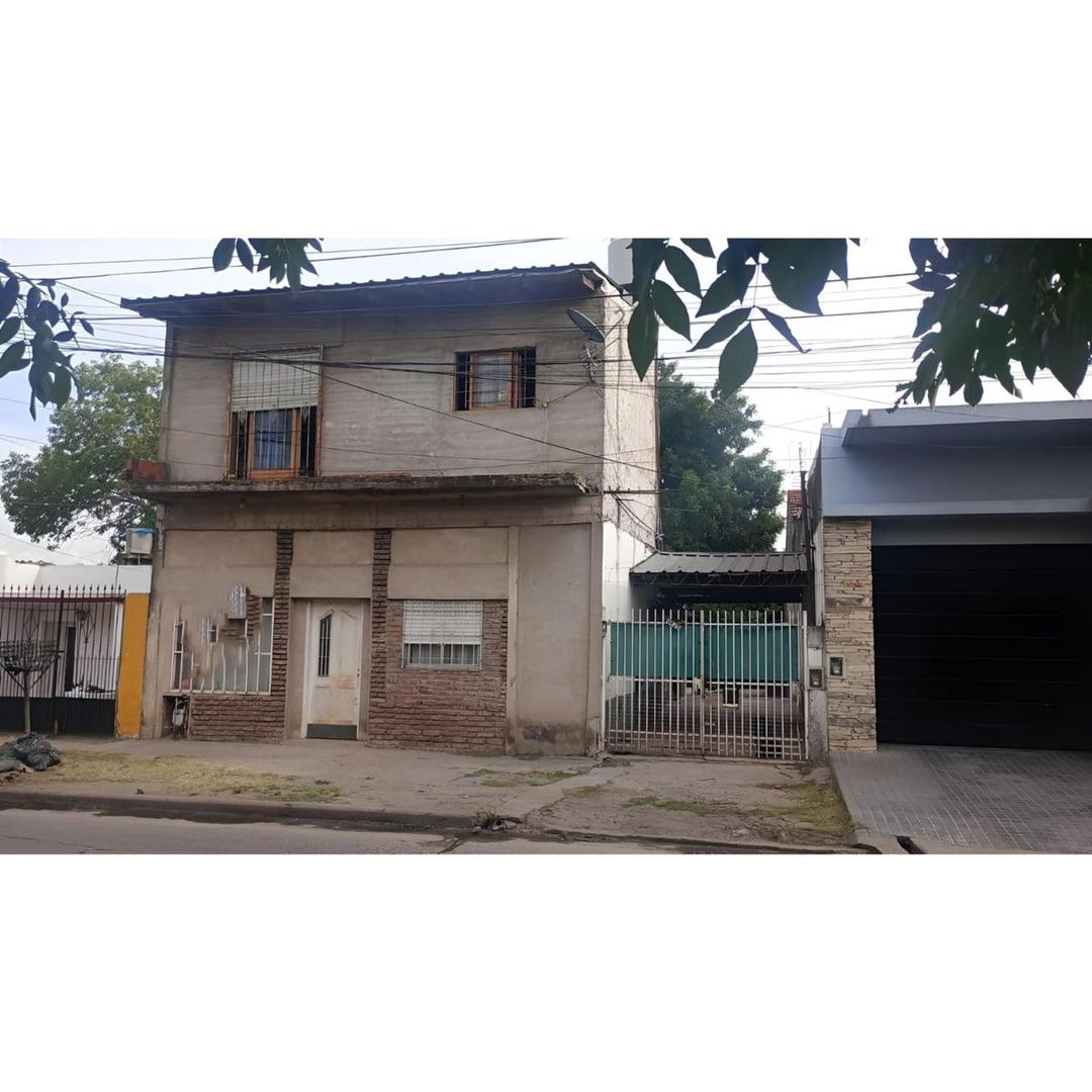 CASA EN VENTA 3 AMBIENTES GONZALEZ CATAN