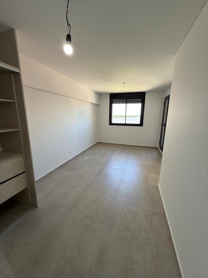 Departamento en Alquiler con 2 cocheras