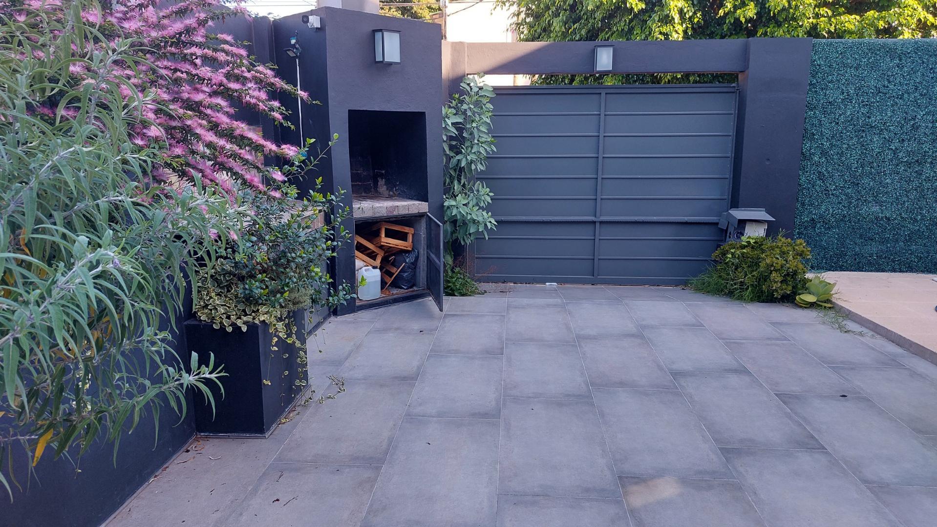 Casa en Venta en Caseros, USD 270.000