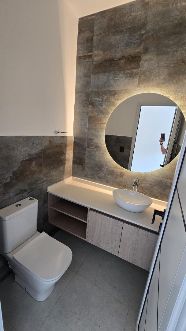 Depto Tipo Casa en Venta con 2 cocheras