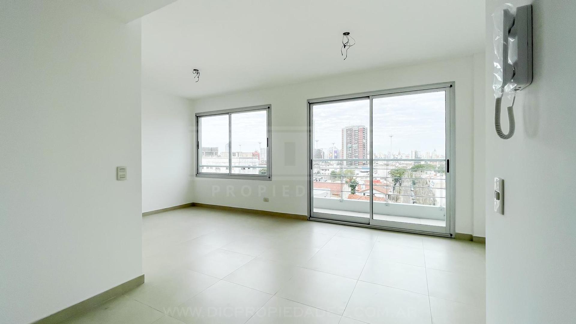 FENIX V - Aristóbulo Coliving - A. del Valle 1630 4° Q (417), entre Avellaneda y Caseros