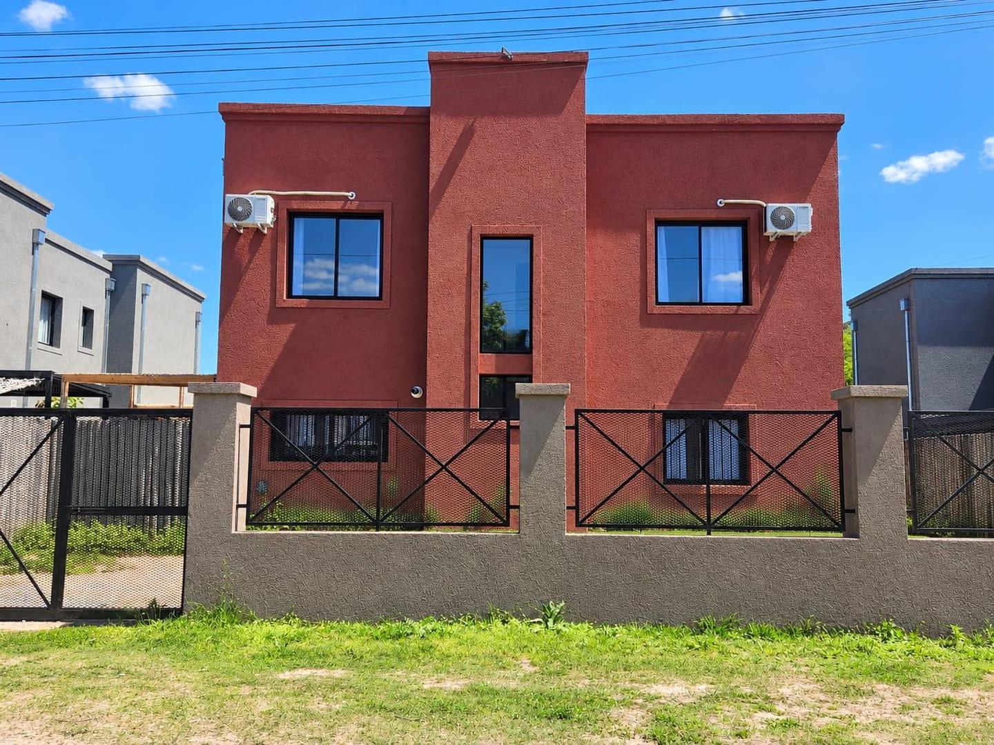 Venta Duplex 3 ambientes  Todo Amoblado Barrio Las Margaritas