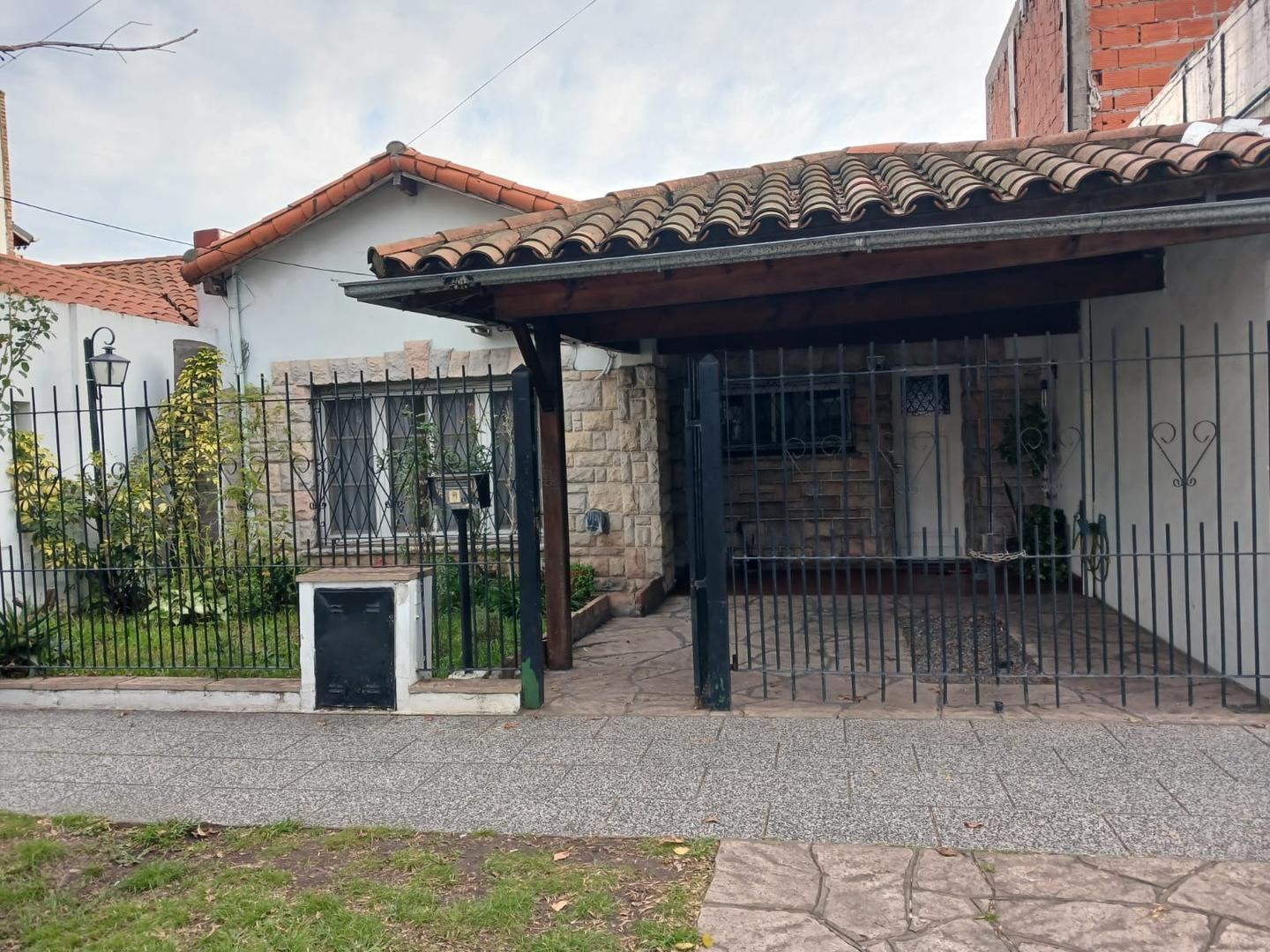 CHALET EN VENTA ITUZAINGO