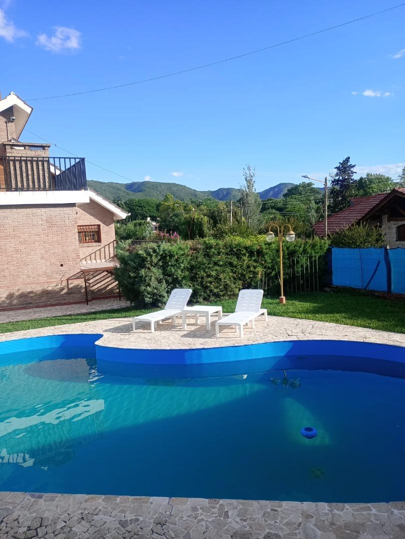CASA EN ALQUILER TEMPORARIO- CARLOS PAZ PARA10 PERSONAS