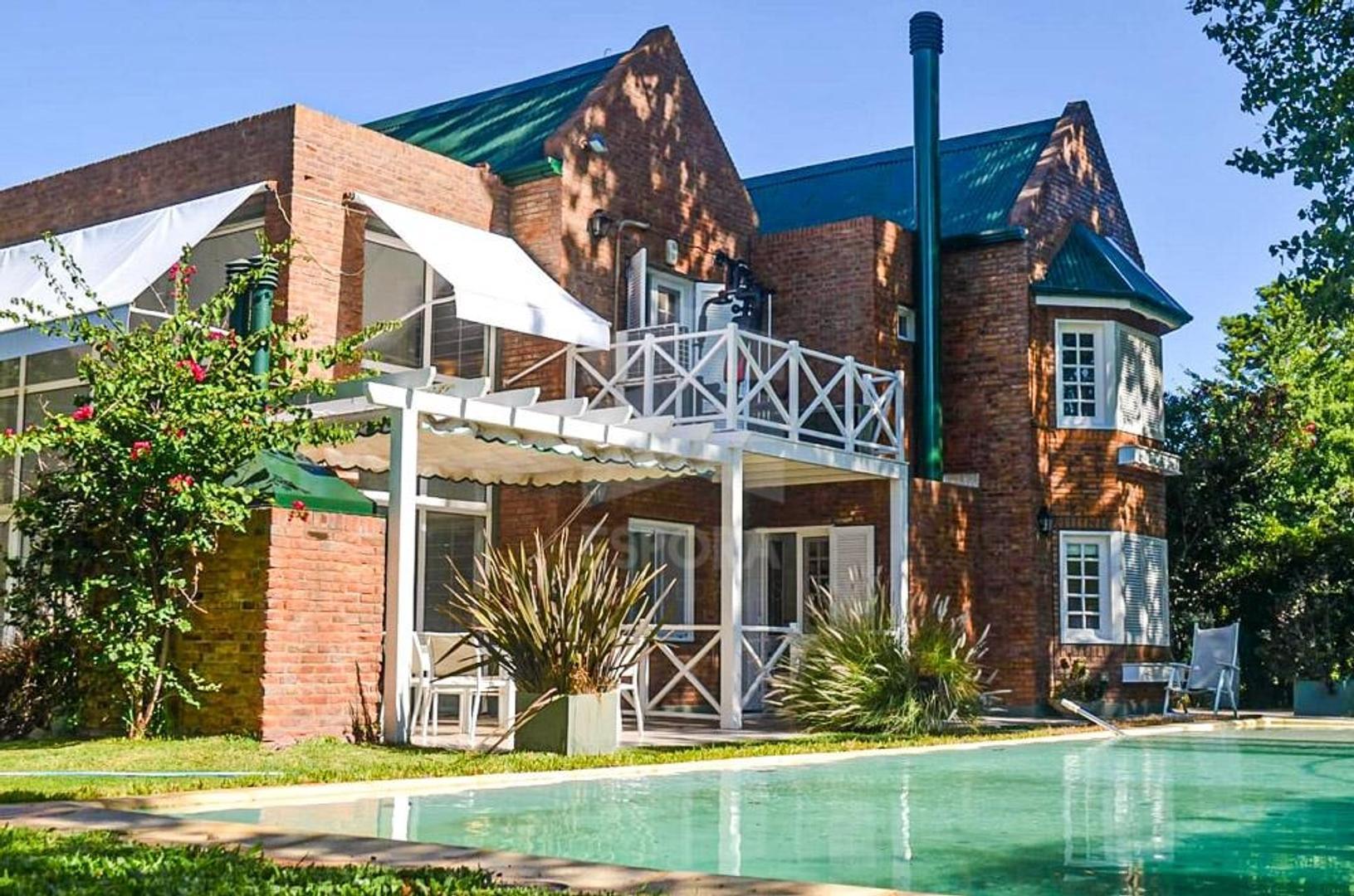 IMPORTANTE PROPIEDAD EXCLUSIVO BARRIO CERRADO