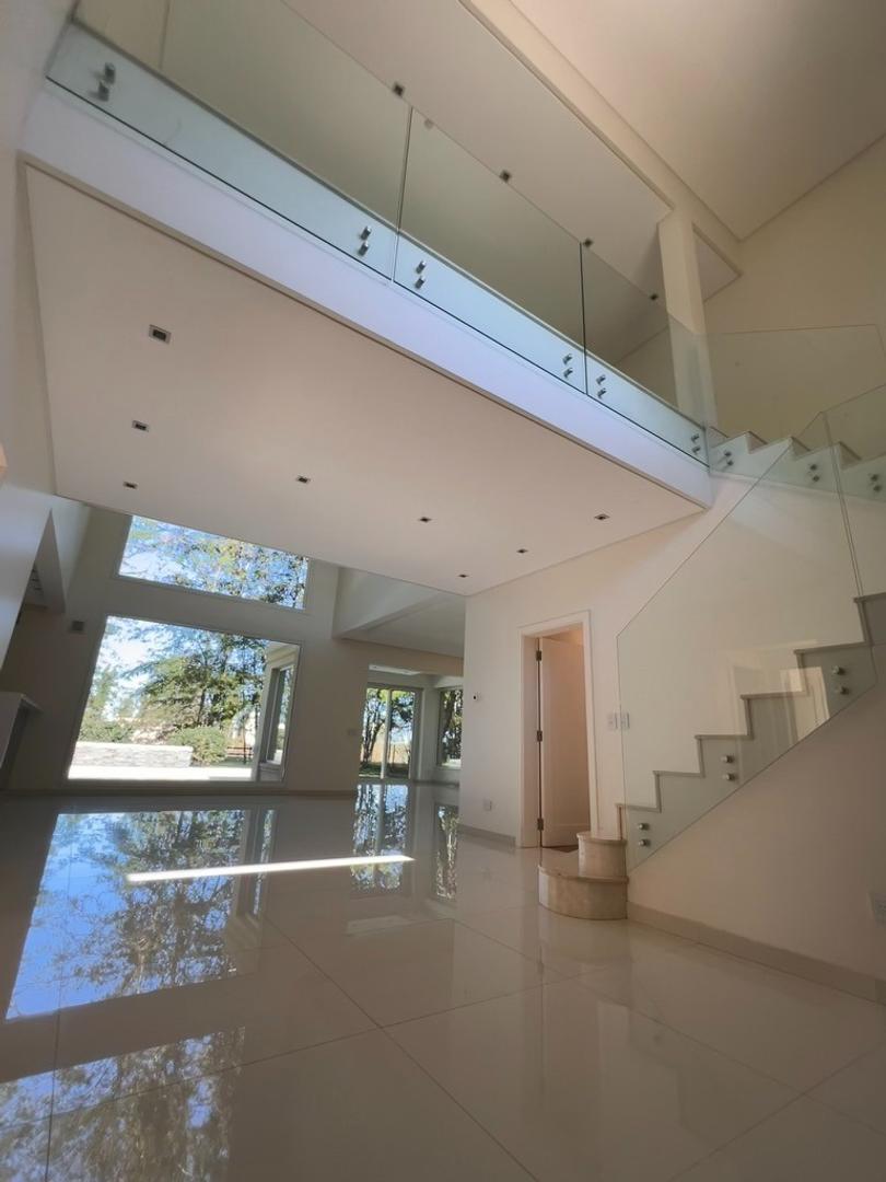 Casa en Venta en Estancias Del Pilar, USD 705.000