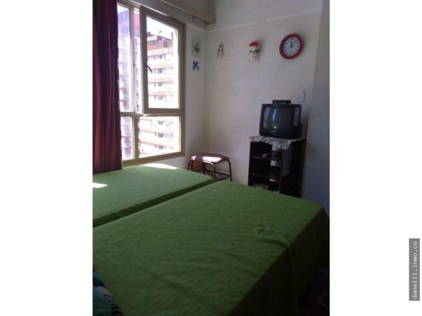 calle 23 658 , Piso 7