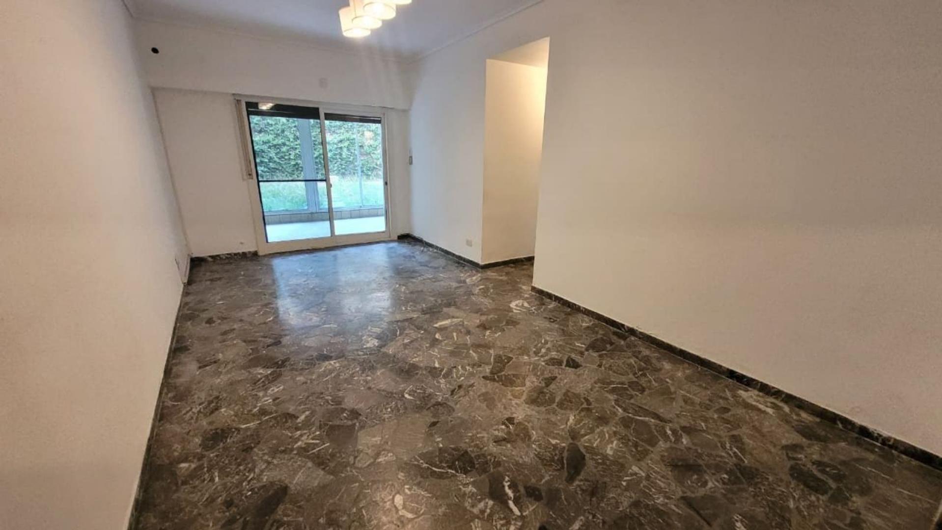 Departamento tres ambientes en Alquiler y temporario Residencial en Recoleta