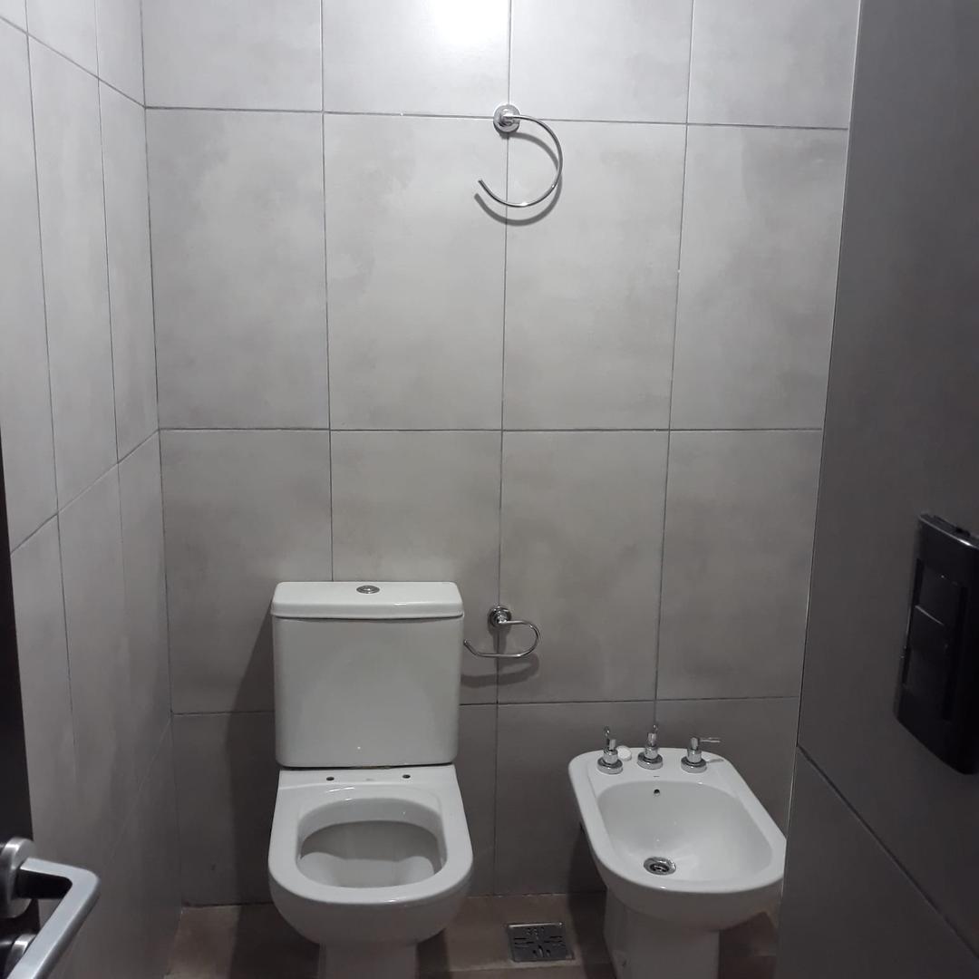 25 De Mayo 1166 , Piso 1