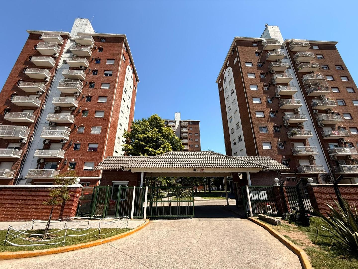 DEPARTAMENTO 2 AMBIENTES EN LAS TORRES DEL GOLF