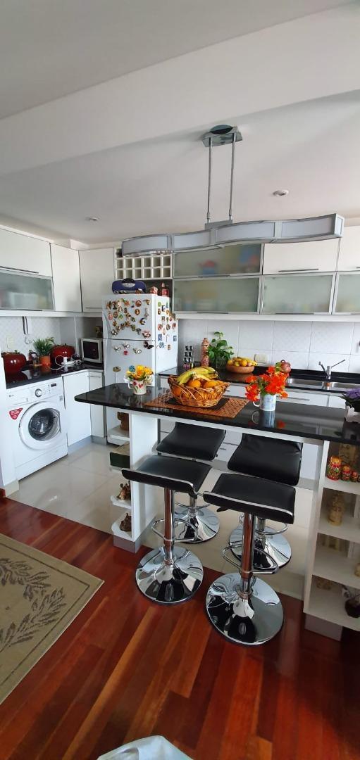 La Fraternidad  100 , Piso 5