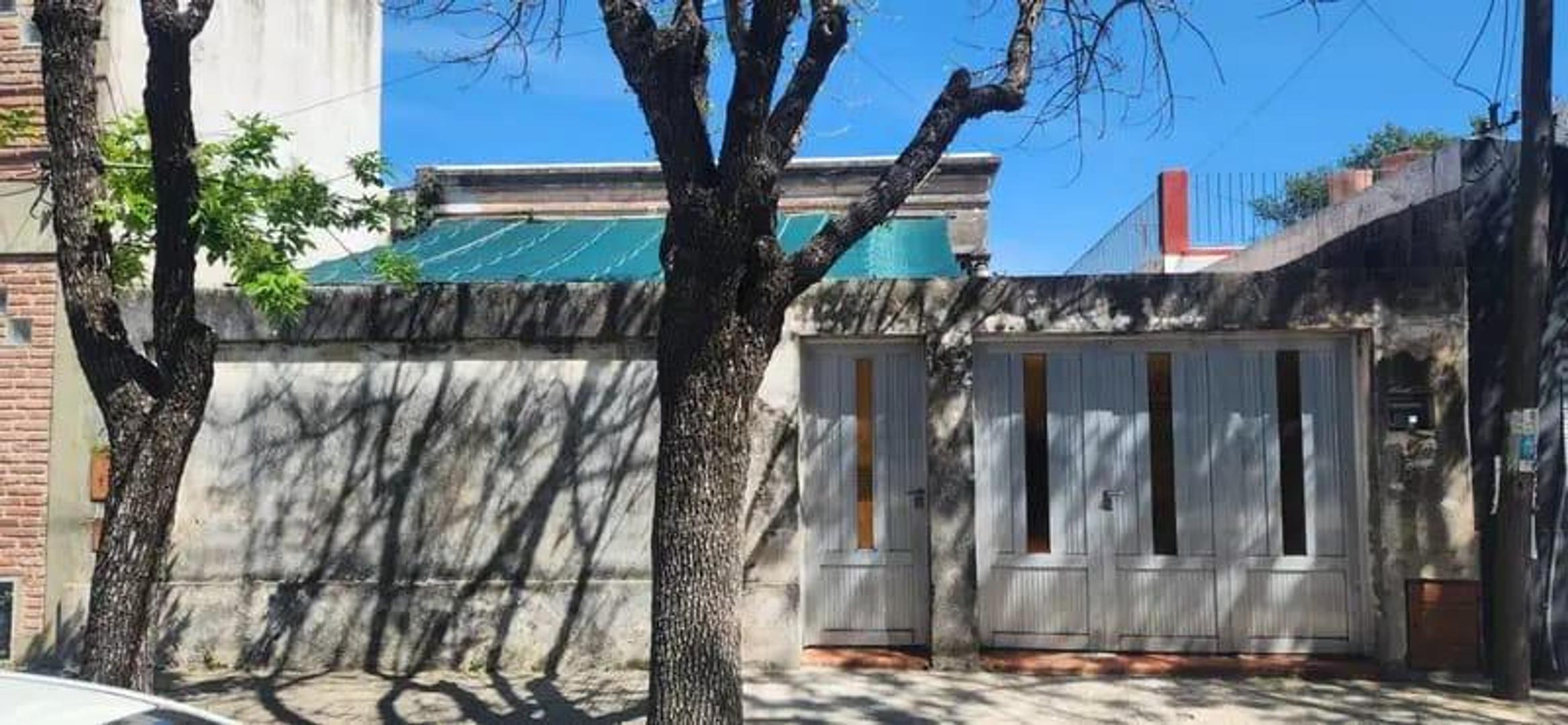 VENTA CASA BARRIO BELGRANO CON COCHERA