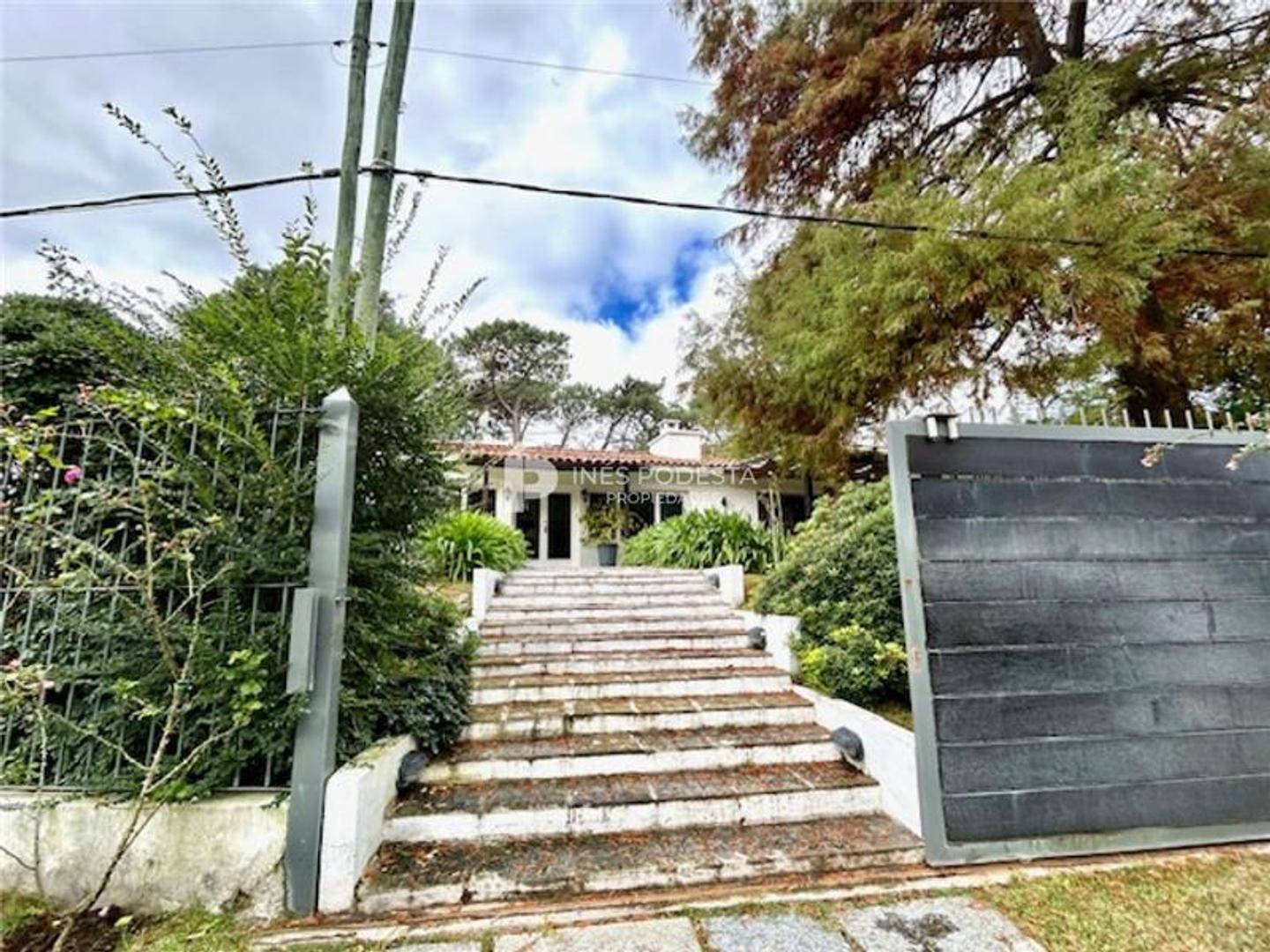 Casa en Alquiler en Punta del Este, USD 7.200