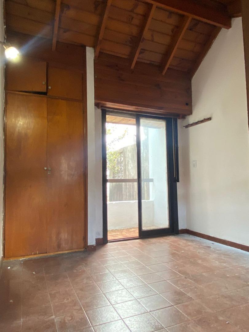 Depto Tipo Casa 2 ambientes con 1 baño