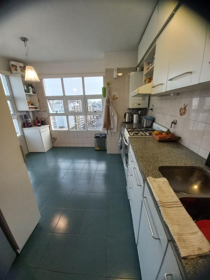 Departamento 3 ambientes con 2 baños