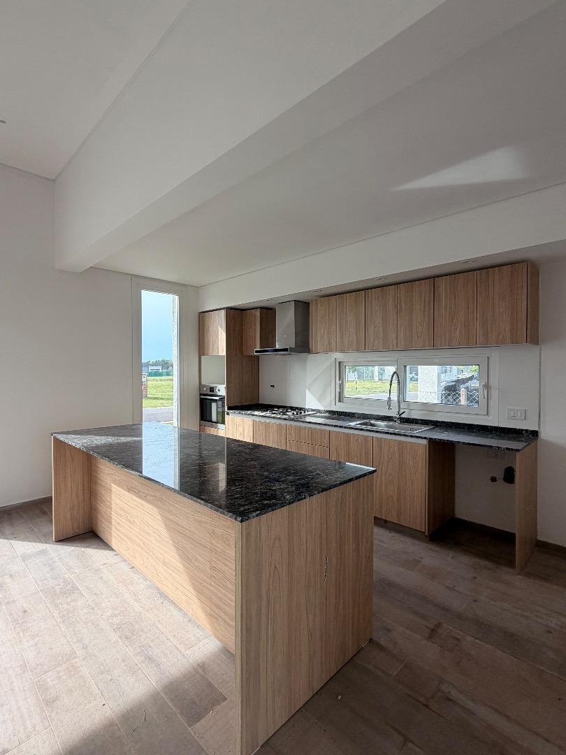 Casa en Venta en San Simon, USD 220.000