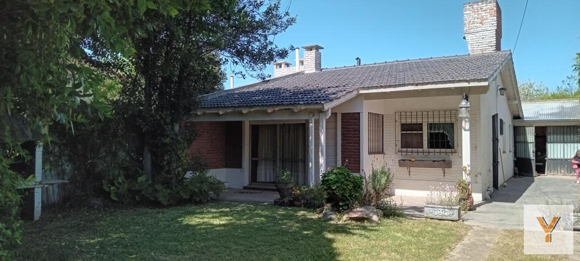 Casa en venta - 3 Dormitorios 2 Baños - 300Mts2 - Necochea
