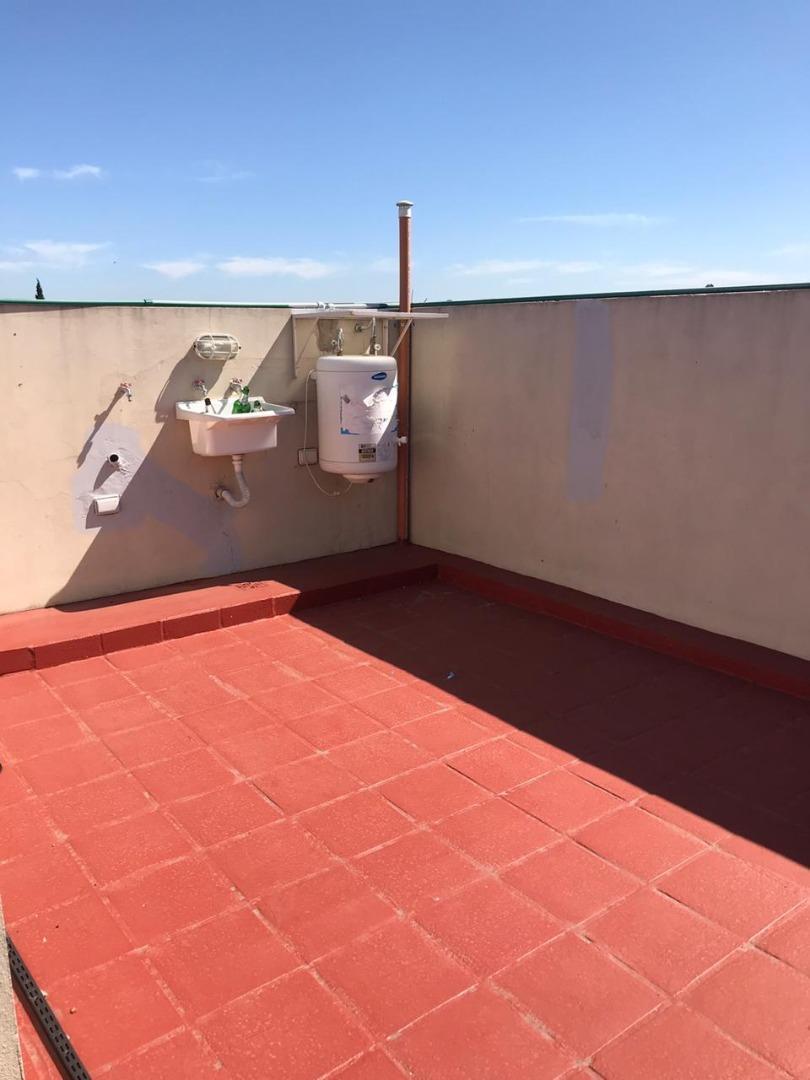 DPTO 2 AMB. C/TERRAZA PROPIA