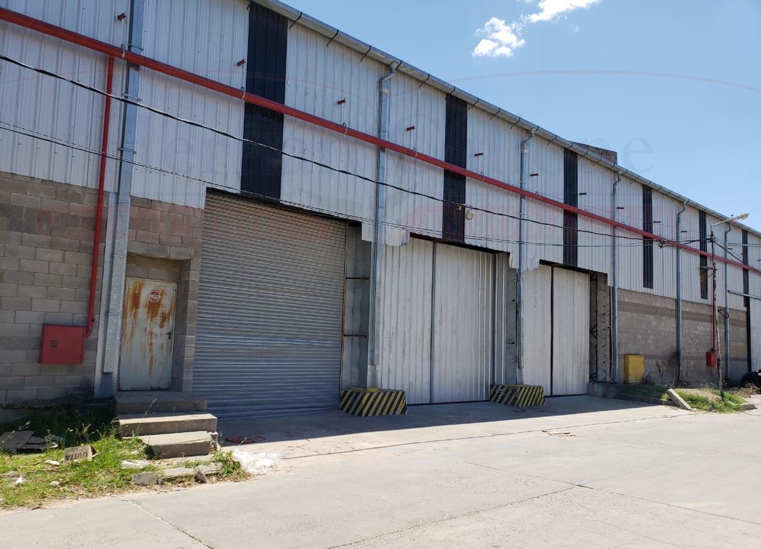 NAVE INDUSTRIAL DE 4200 M² EN PARQUE INDUSTRIAL DE HAEDO