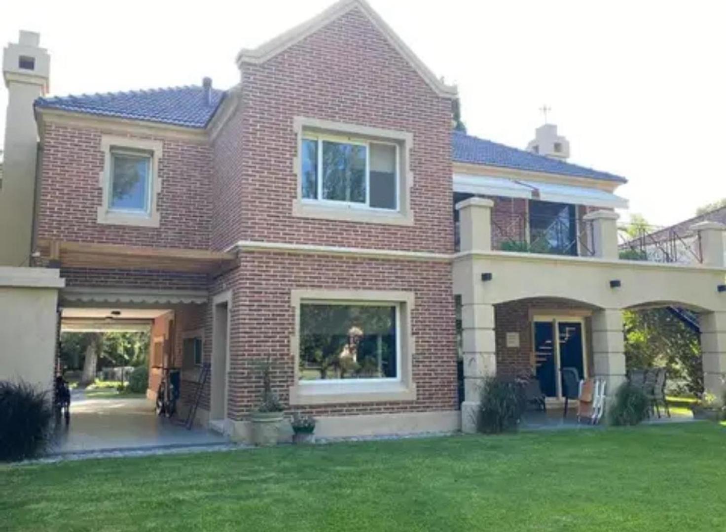 Casa en alquiler en Canning Barrio Saint Thomas Sur