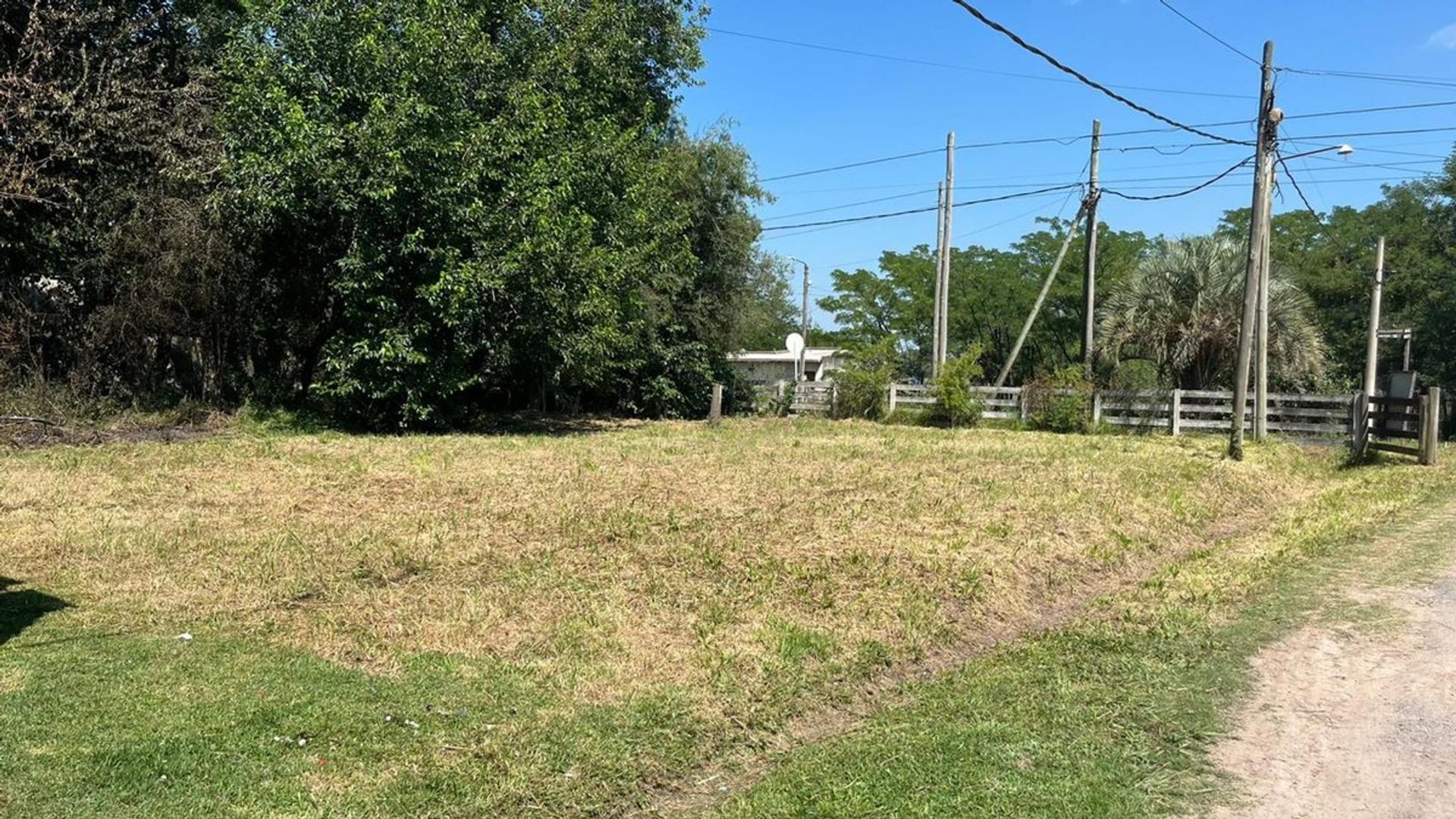 LOTE EN VENTA CAÑUELAS BARRIO LOS FRESNOS CENTRICO