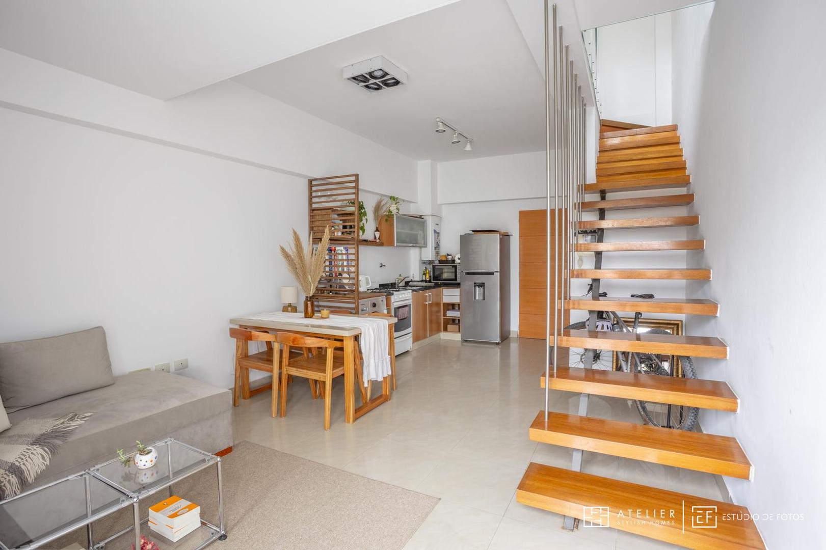 Av. Aconquija esq. Juan B teran