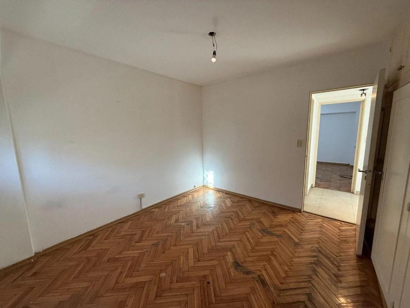 Venta departamento 3 Amb, 2 dormitorios,Belrgrano R,c/Balcon