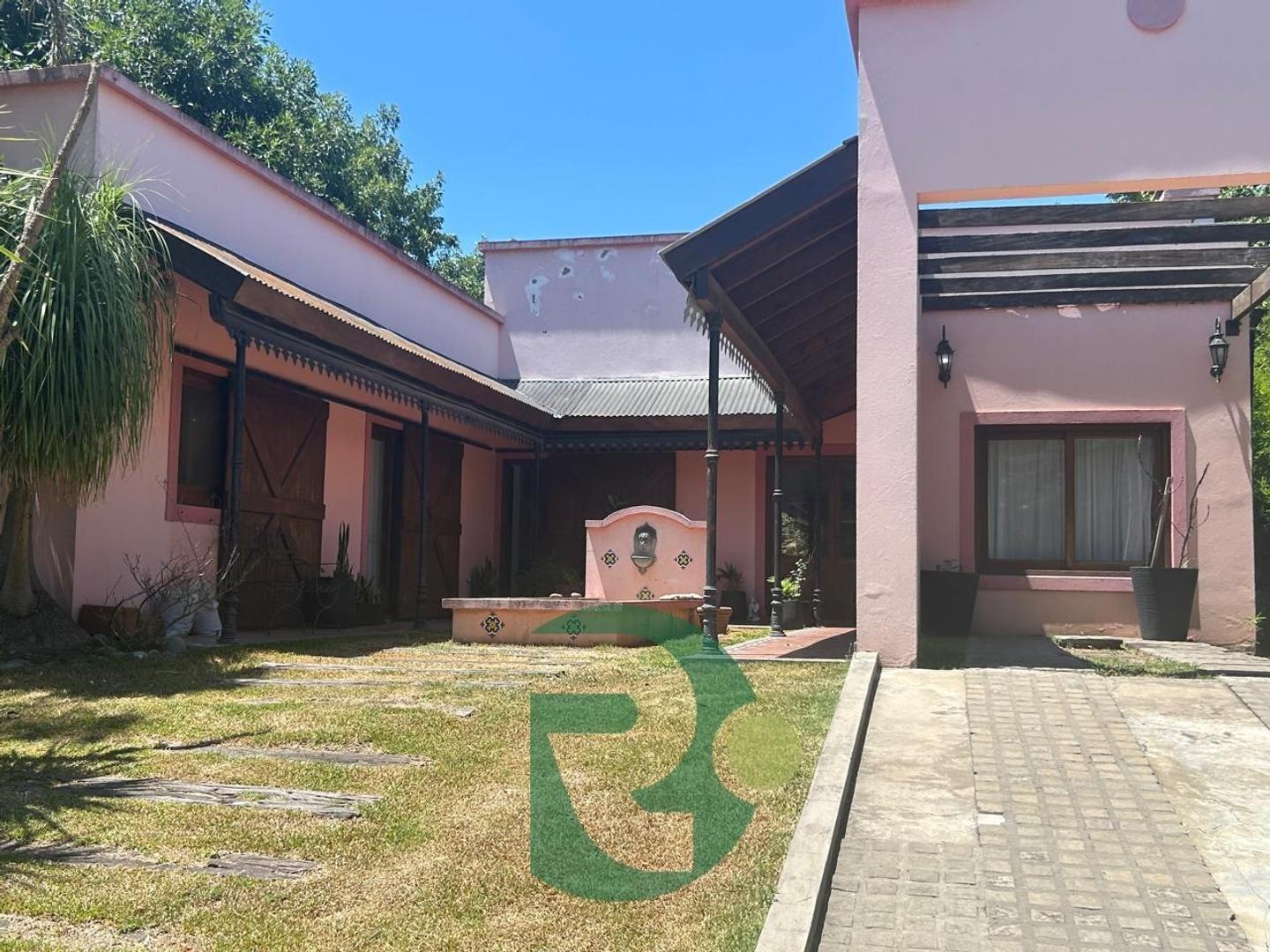 Casa 4 ambientes con 3 baños