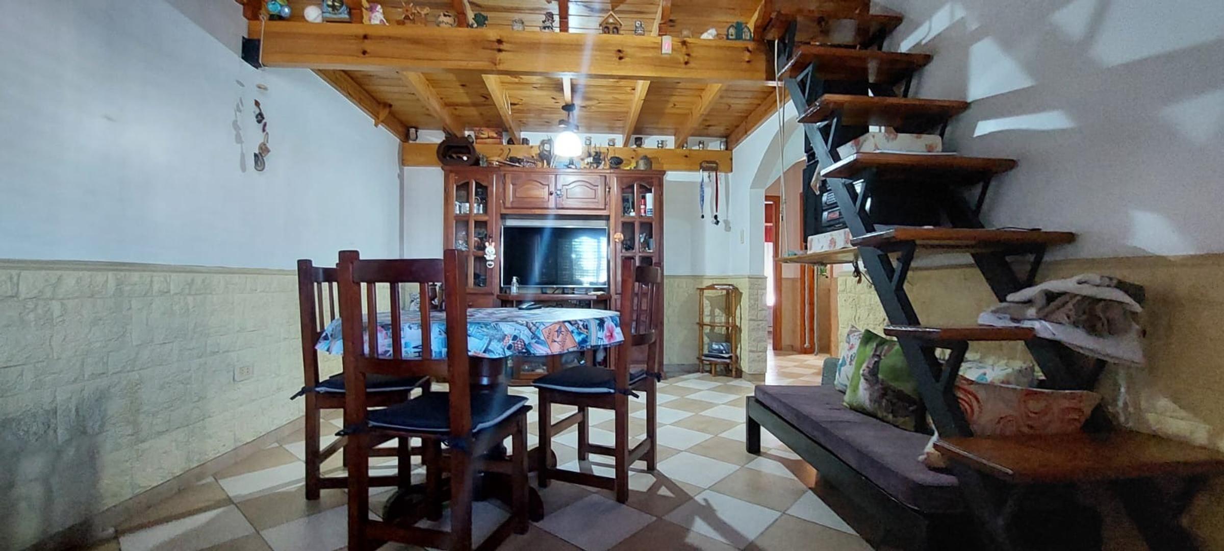 Casa en Venta con 1 cochera
