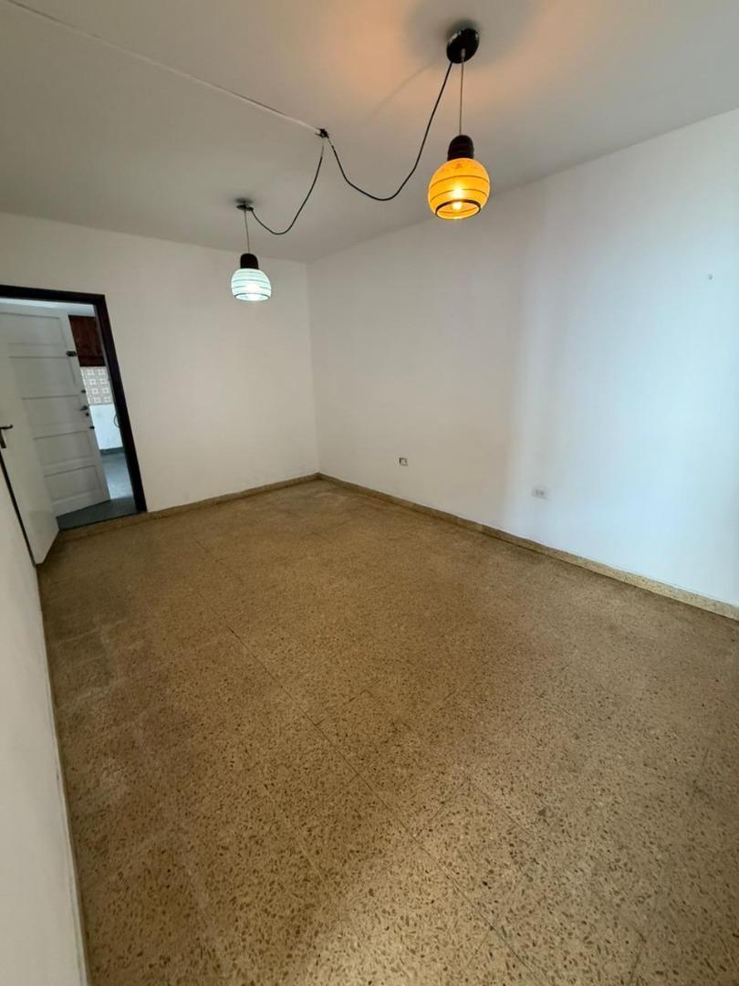 Rivadavia 2200 , Piso PH