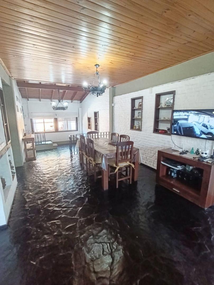 Casa en Venta en Castelar, USD 149.000