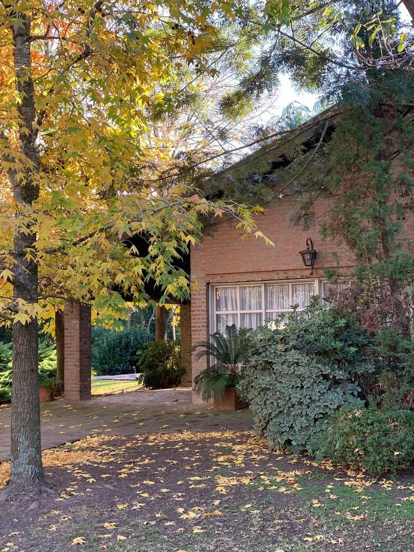 Casa en Alquiler en Country Club Los Cardales, USD 1.200