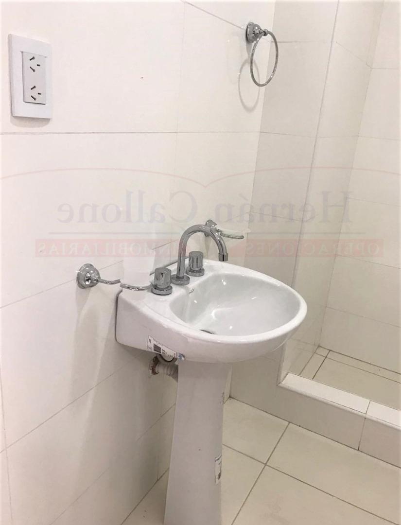 Hernandarias 439 , Piso 2