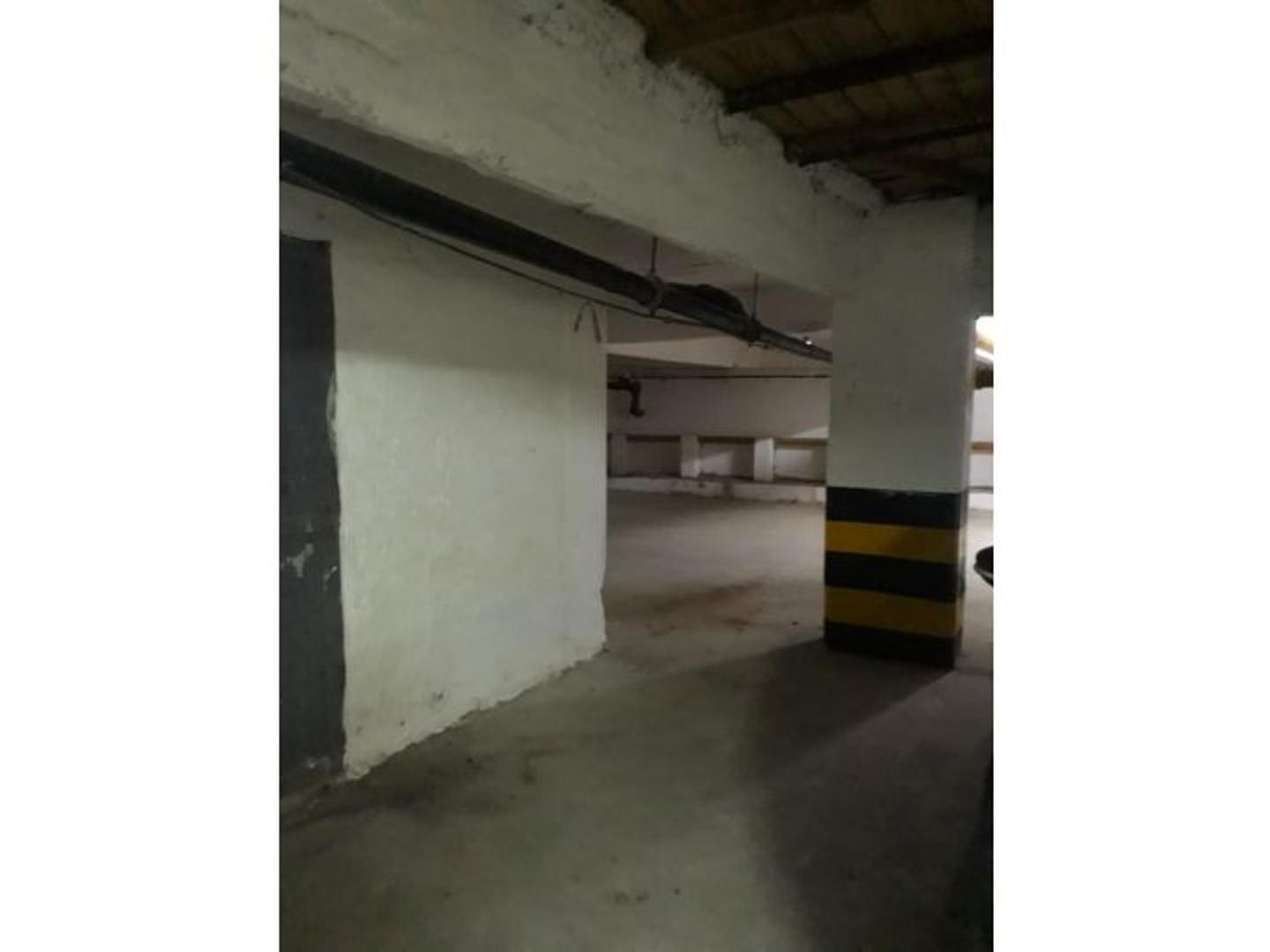 Oportunidad.Cochera en garage .Ramos mejia
