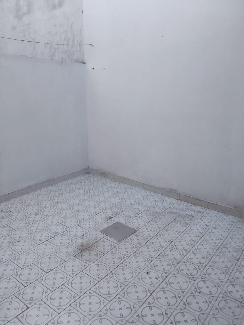 Dúplex 3 ambientes con cochera.