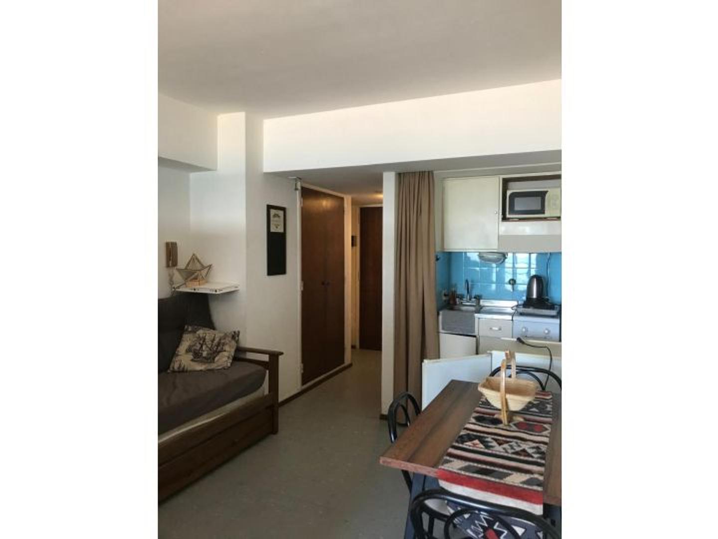 Alquiler temporario departamento 1 ambiente Miramar