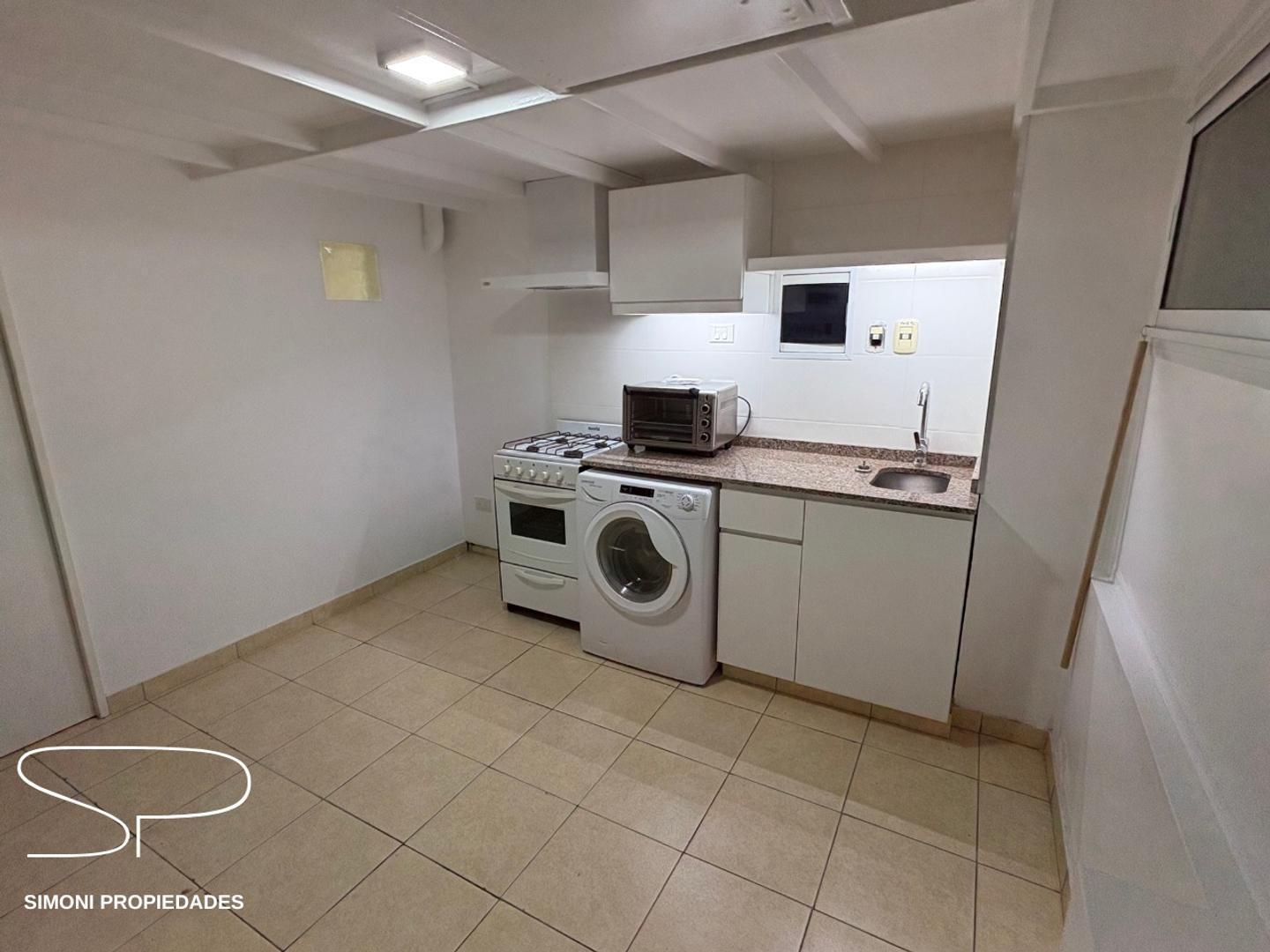 Departamento en Alquiler en Villa Ballester, $ 450.000