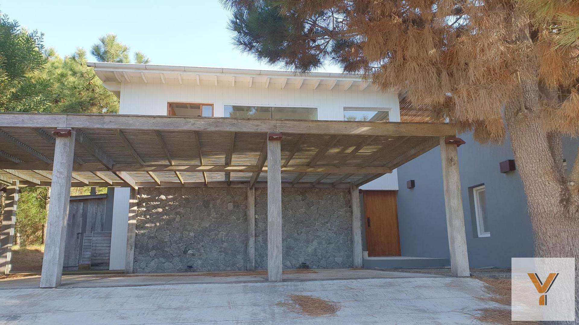 Casa en Venta en Barrio Golf 2, USD 365.000