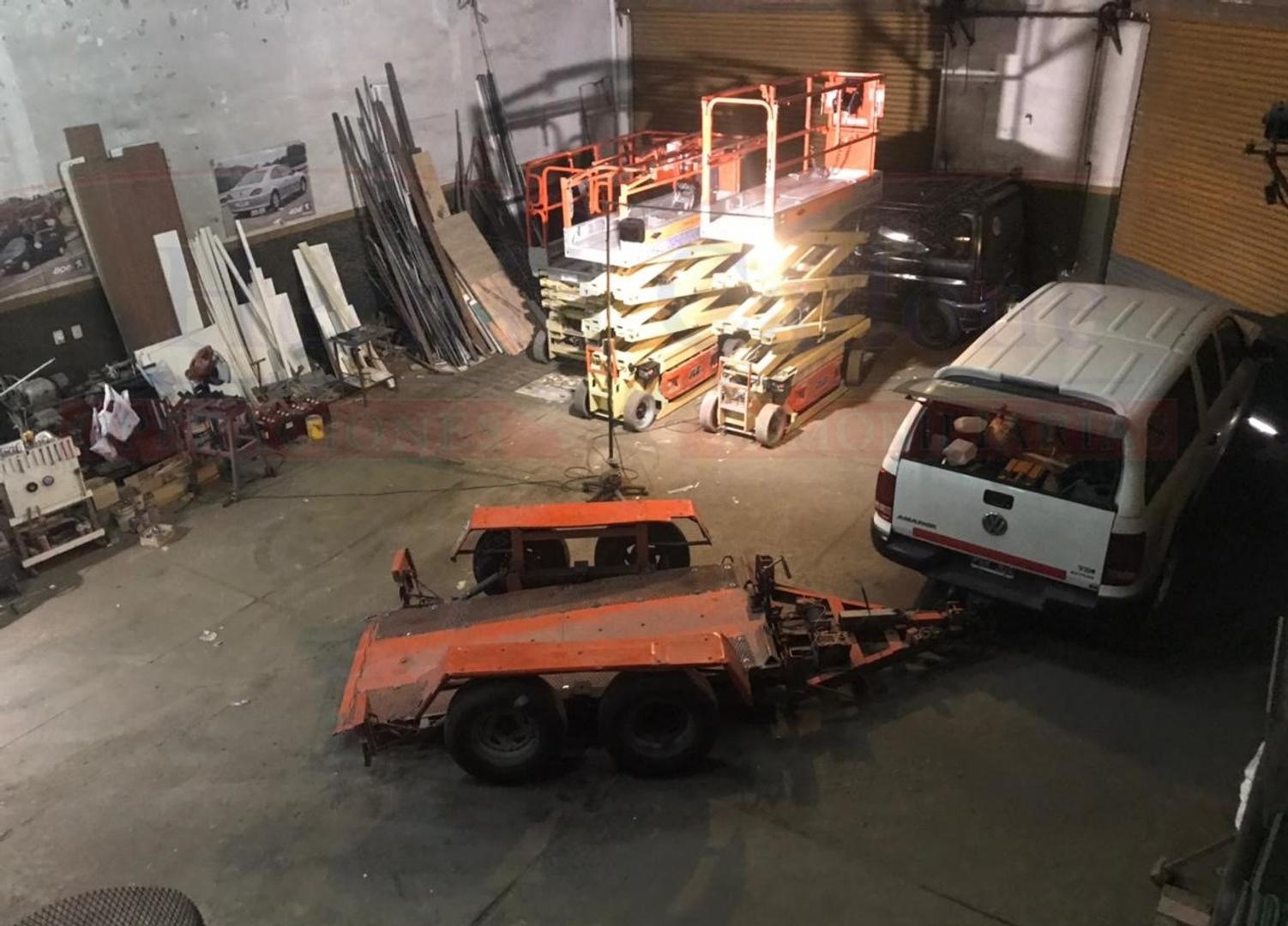 Galpon en Venta en El Palomar, USD 170.000