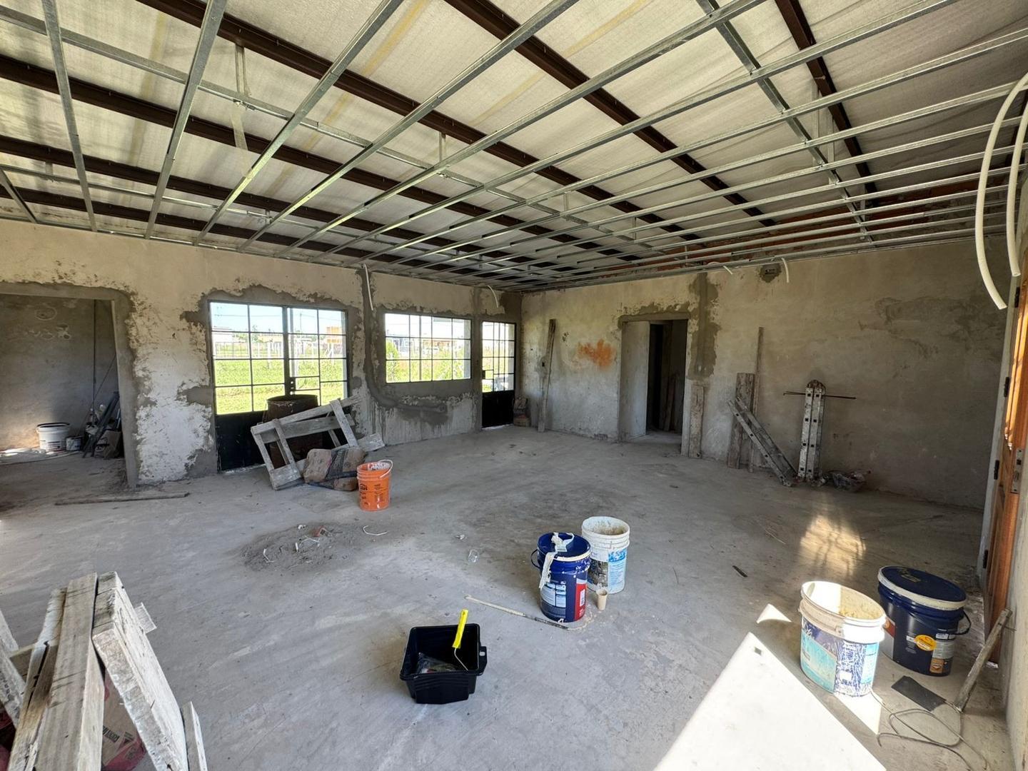 Casa 2 ambientes con 1 baño