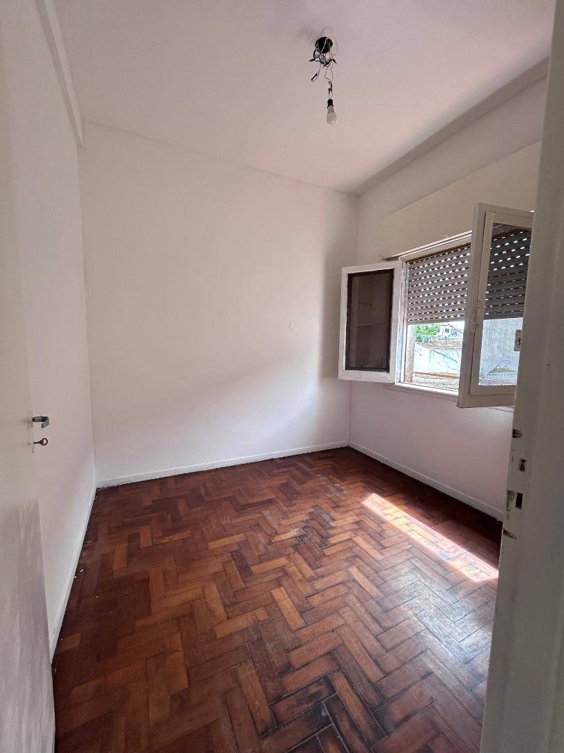 Depto Tipo Casa en Venta 50 años