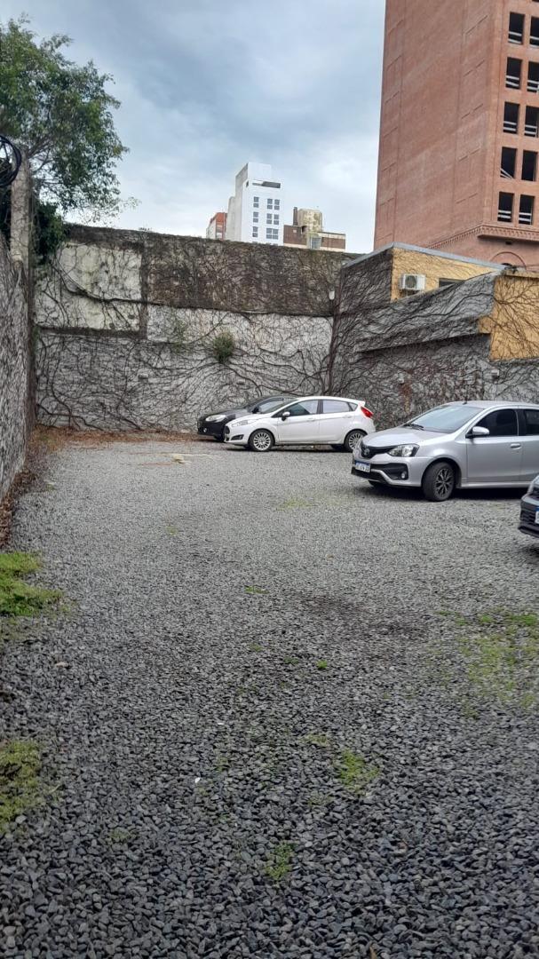 Alquiler cochera 57 e/1 y 2