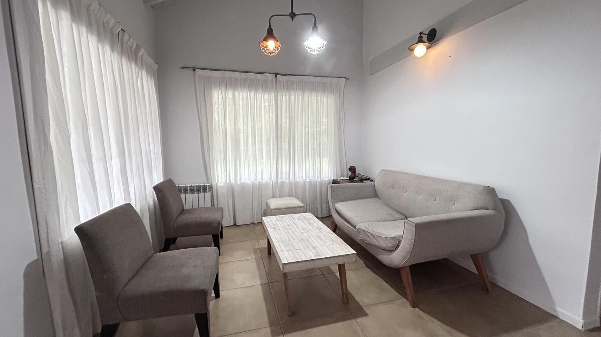 Casa 3 ambientes con 1 baño