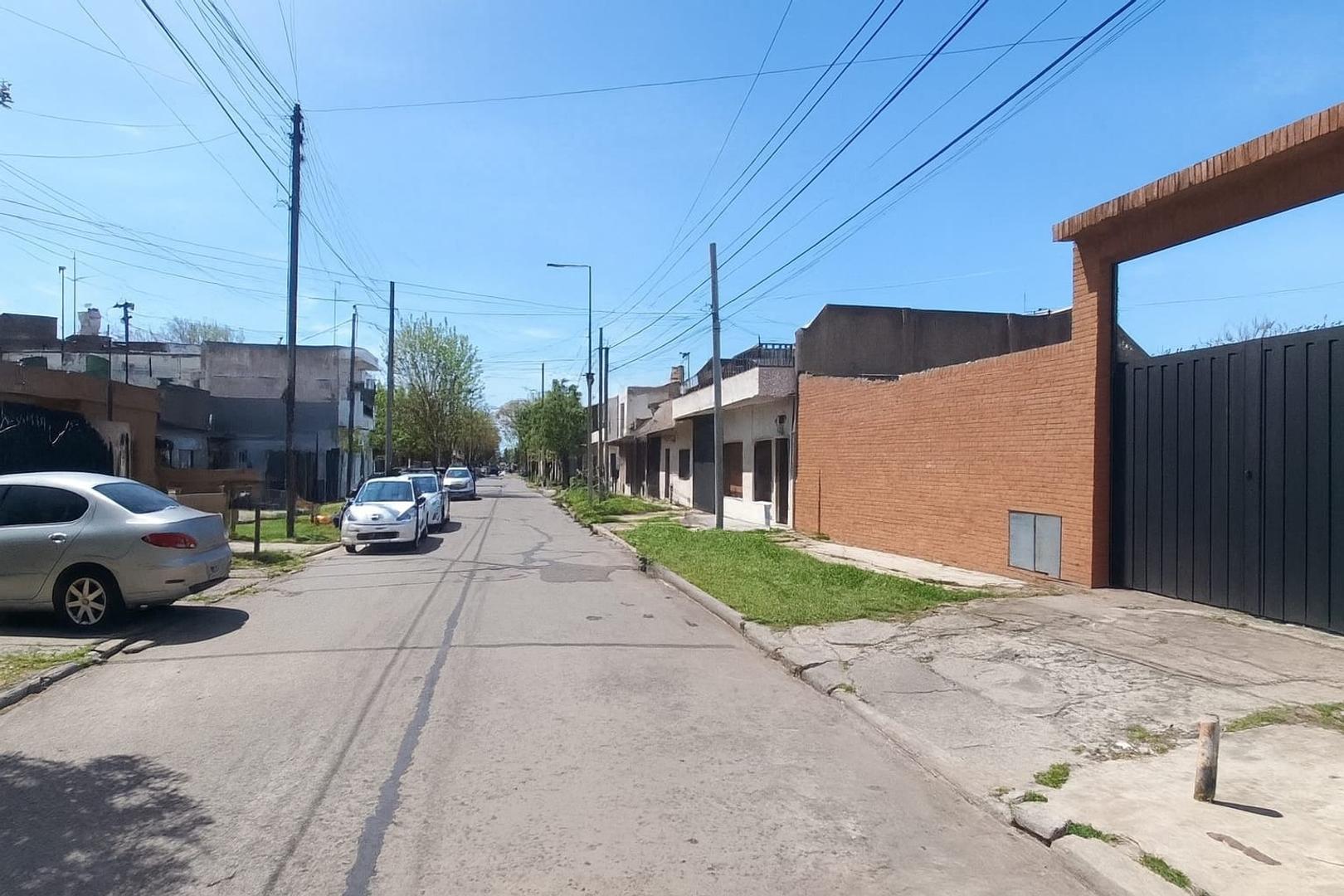 Terreno en Venta en Wilde, USD 270.000