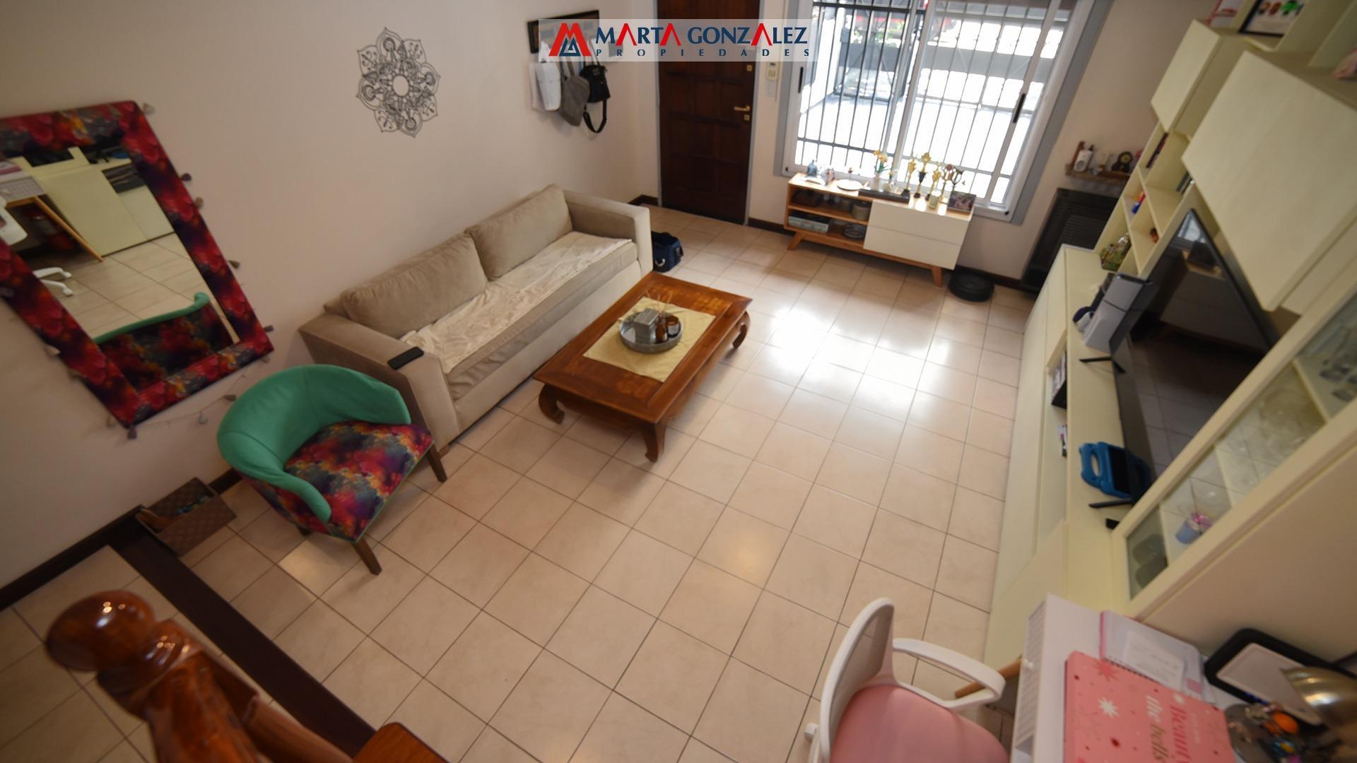 Casa 4 ambientes con 3 baños