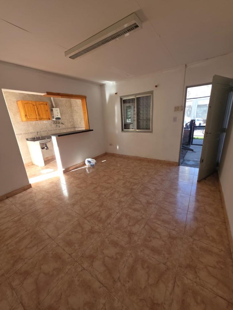 Venta en Pje 165.90 - 1426, 2 Dorm, Cocina-Comedor, Patio