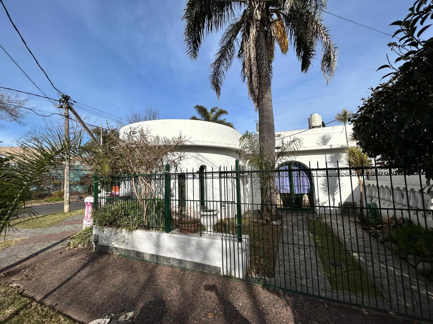 VENTA - CASA 3 AMBIENTES- APTA CREDITO -  PADUA