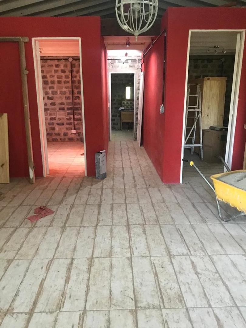 Casa 3 ambientes con 1 baño